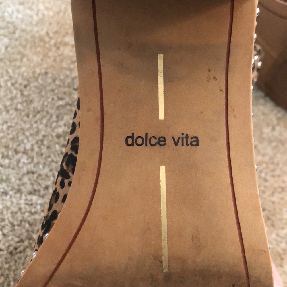Dolce Vita Leopard Print Booties - Picture 4 of 14